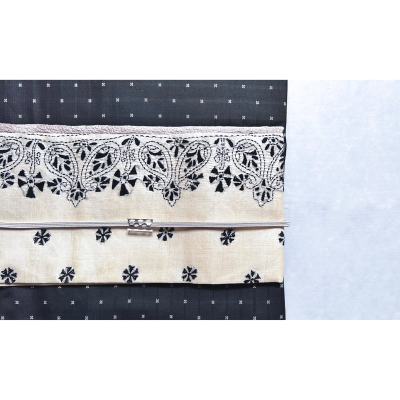カンタ刺繍 九寸名古屋帯 モノトーン（仕立て上り） | 古布と帯 夫々