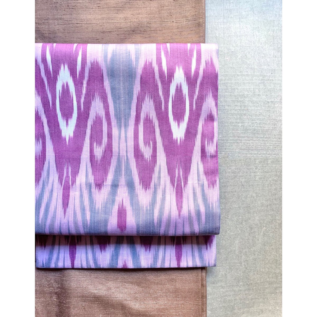 ウズベキスタン絣 木綿九寸名古屋帯 紅藤×紅紫（仕立て上り） | 古布と