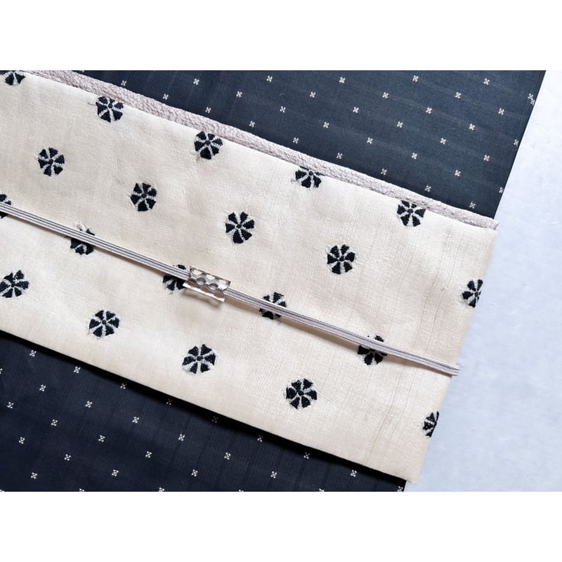 カンタ刺繍 九寸名古屋帯 モノトーン（仕立て上り） | 古布と帯 夫々