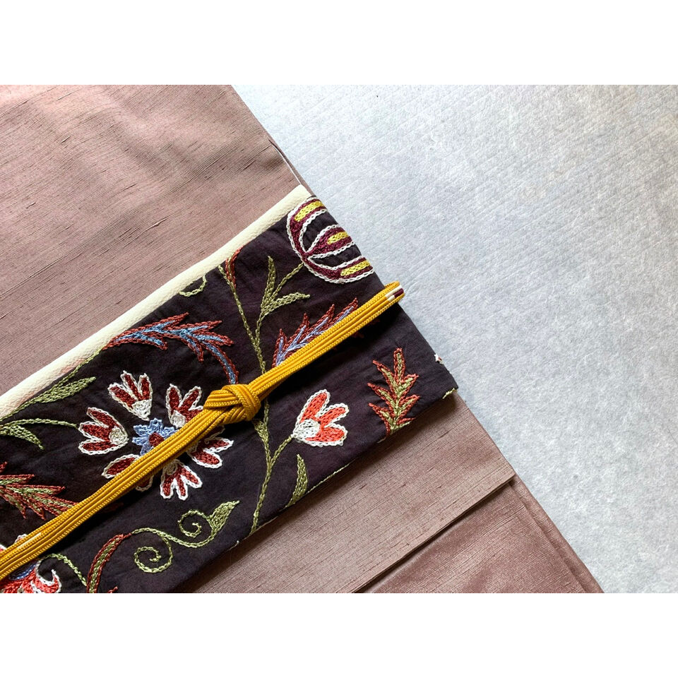 花柄刺繍 袋帯 高級絹製 袋帯 花柄刺繍 - メルカリ