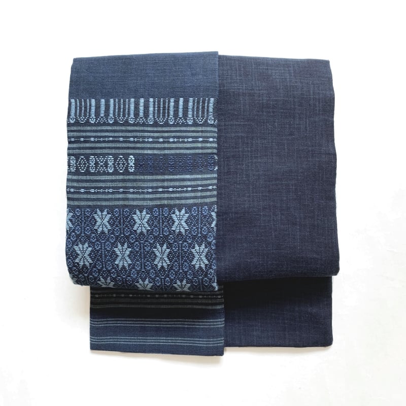 ラオス浮き織り 藍染 半幅帯 雪と矢羽 | 古布と帯 夫々 -sorezore-