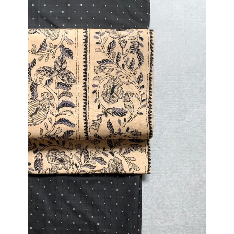 マーガレット 総刺繍 銀彩 フレンチグレイ 九寸名古屋帯 マーガレット様専用 総刺繍 銀彩 フレンチグレイ 九寸名古屋帯