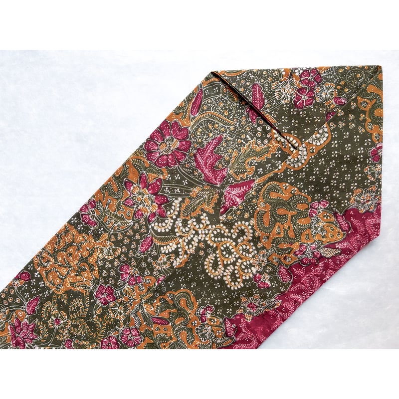 ジャワ更紗 九寸名古屋帯 苔色と真紅 草花文様（仕立て上り） | 古布と