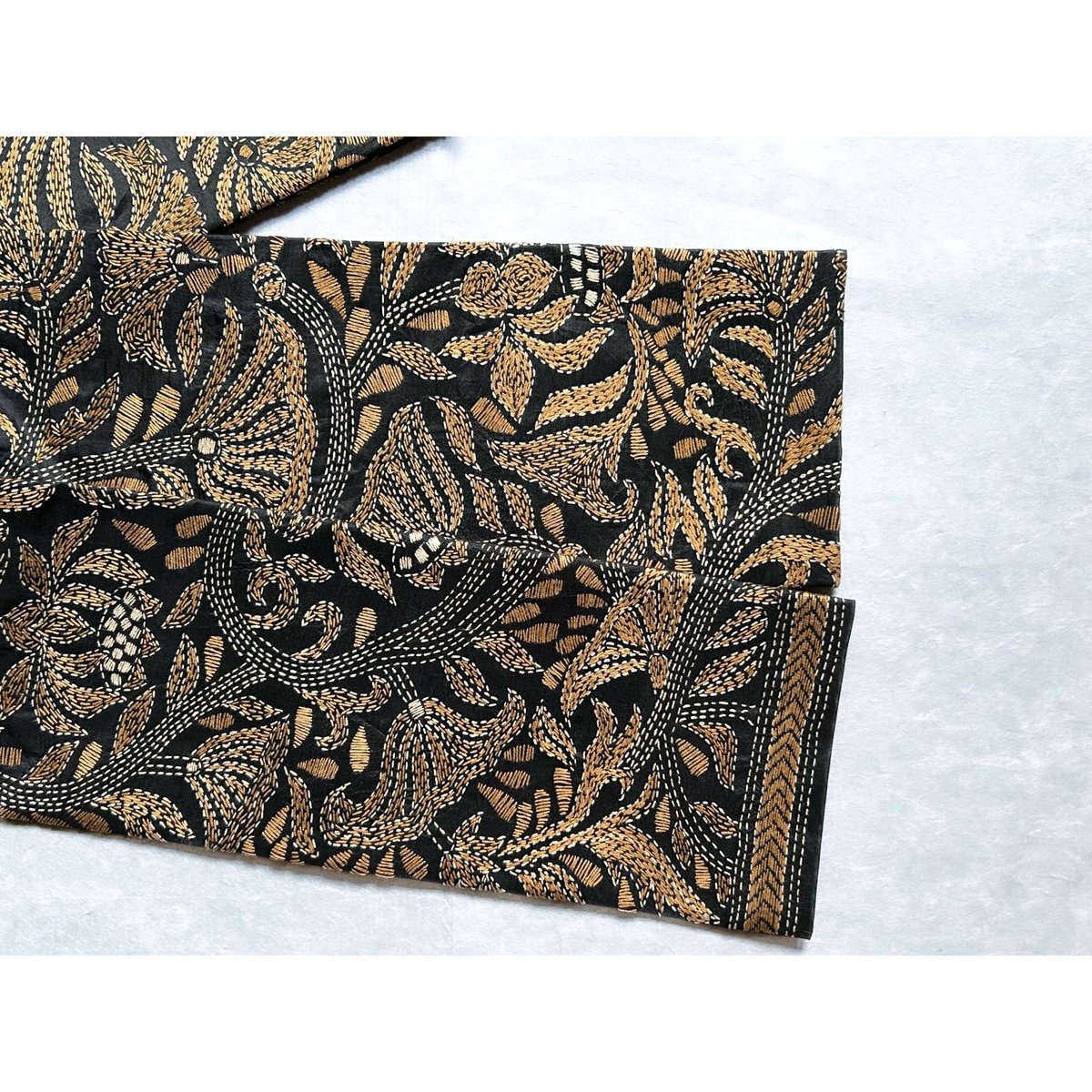 un deux 半幅帯 麻100%黒 赤 つばき刺繍　新品 un deux 半幅帯 麻100%黒 赤 つばき刺繍 新品 un deux 半幅帯 麻