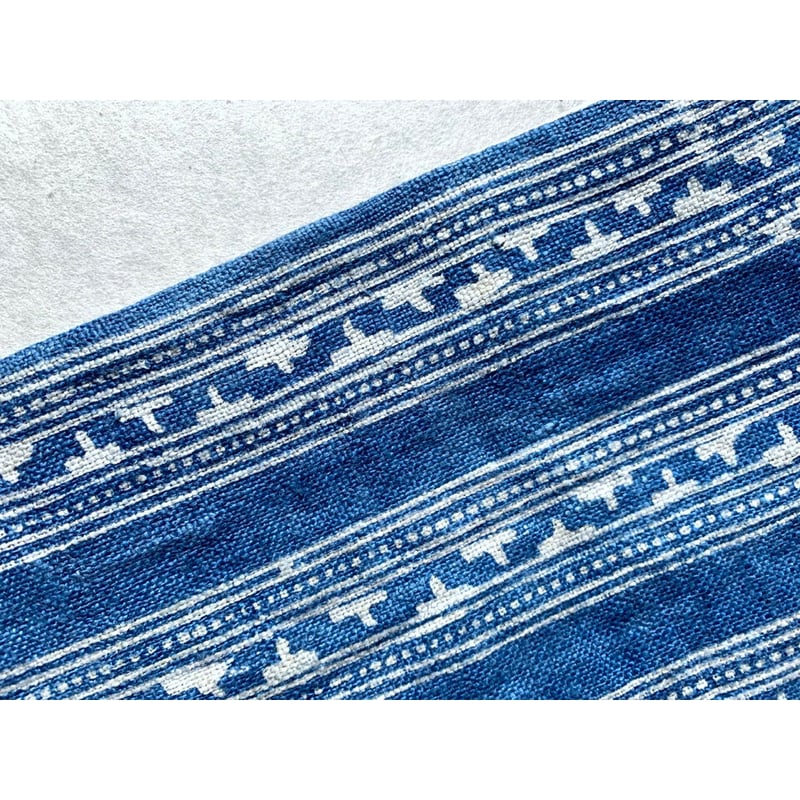 モン族 麻の半幅帯 藍染 グラデーション | 古布と帯 夫々 -sorezore-