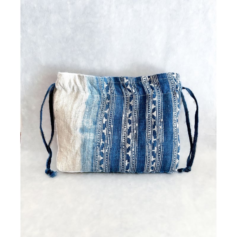藍染古布と型染めの巾着（色入） 藍染古布と型染めの巾着（色入） 藍染古布と型染めの巾着（色入）