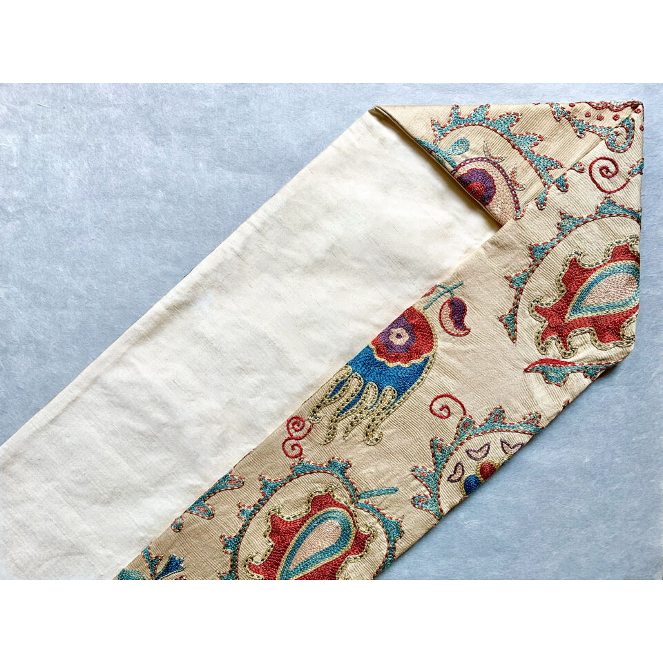 スザニ刺繍 九寸名古屋帯 鳥の子色A（仕立て上り） | 古布と帯
