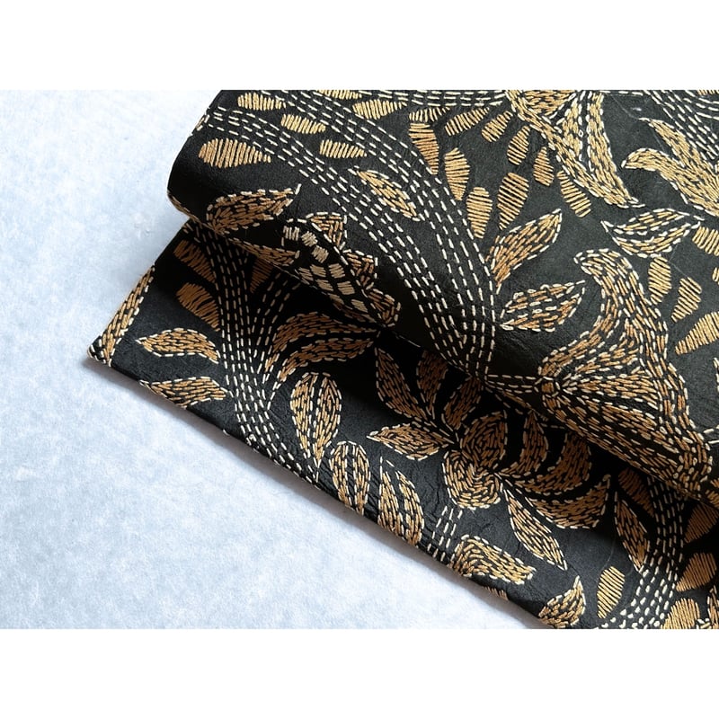 カンタ刺繍 九寸名古屋帯 黒に蓮の花(仕立て上り) | 古布と帯 カンタ刺繍 九寸名古屋帯 黒に蓮の花(仕立て上り) | 古布と帯