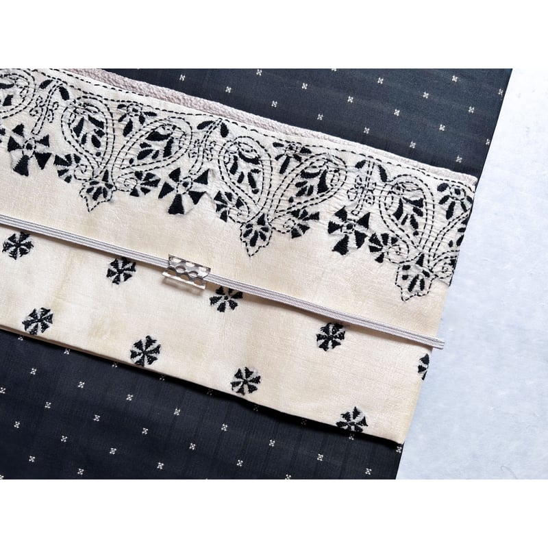 カンタ刺繍 九寸名古屋帯 モノトーン（仕立て上り） | 古布と帯 夫々