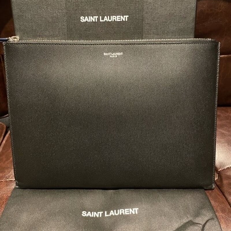 新品☆SAINT LAURENT サンローラン クラッチバッグ ポーチ タブレット