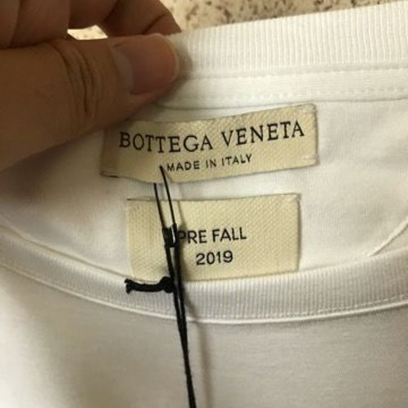 新品タグ付きBottega Veneta ボッテガヴェネタバックロゴ サイド 新品タグ付きBottega Veneta ボッテガヴェネタバックロゴ サイド