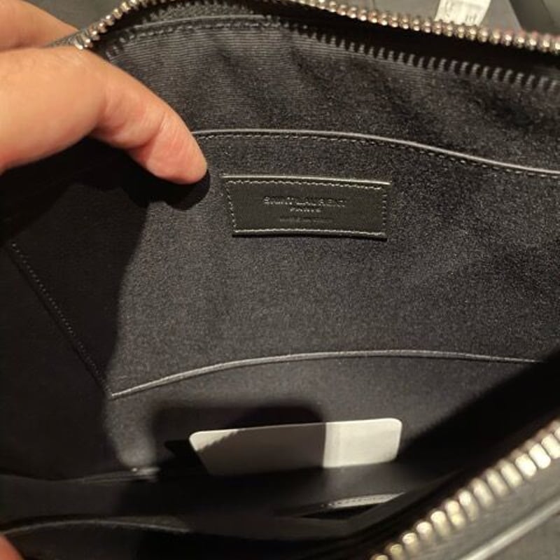 新品☆SAINT LAURENT サンローラン クラッチバッグ ポーチ タブレット