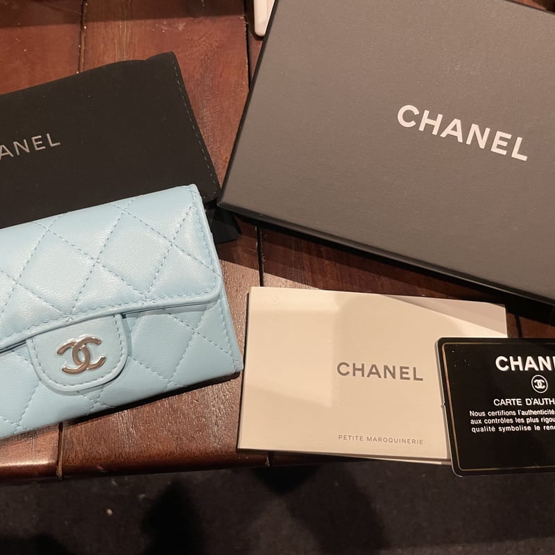 希少カラーCHANEL シャネル クラシック フラップ カードケース 名刺