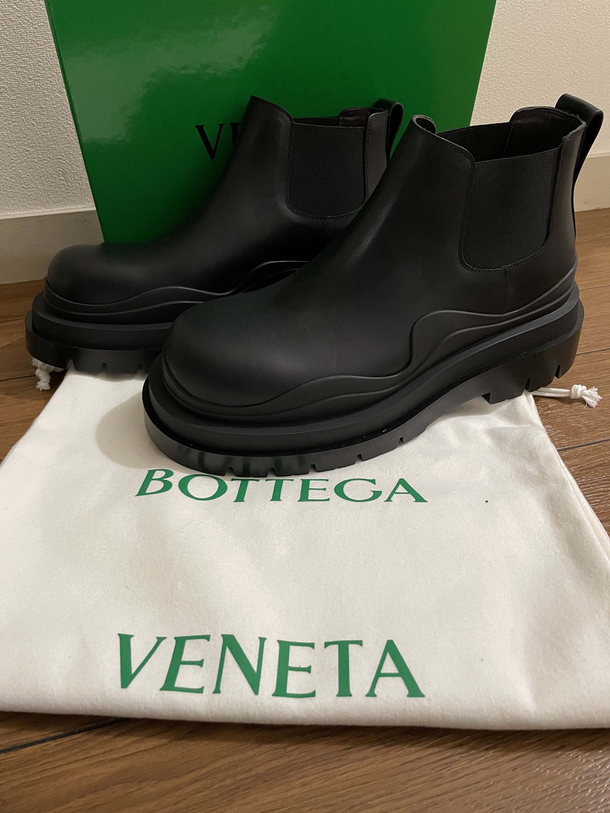 BOTTEGA VENETA ザ・タイヤ ブーツ | SOHOO STORE