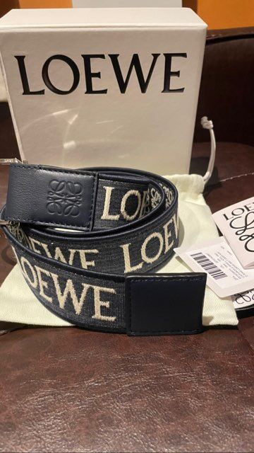 LOEWE ■ロエベ ロゴモチーフ レザー ベルト 2色 fit=scale-down,w=1200
