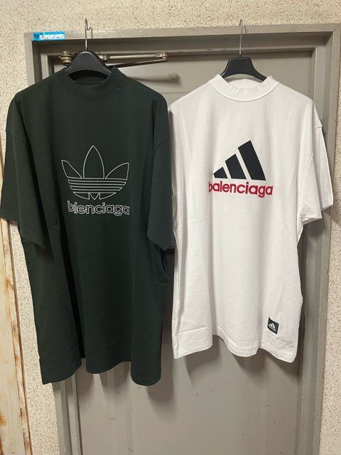 新品★BALENCIAGA ADIDAS コラボ インサイドアウト Tシャツ OVERSIZED