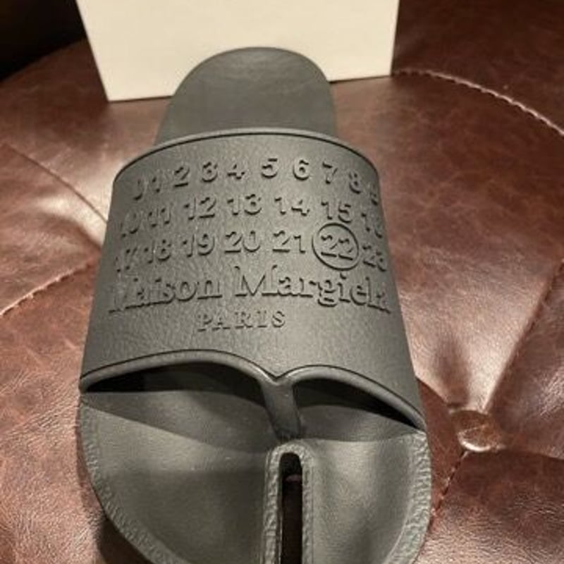 サイズ42☆新品☆MAISON MARGIELA メゾンマルジェラ 足袋 Tabi スライド...