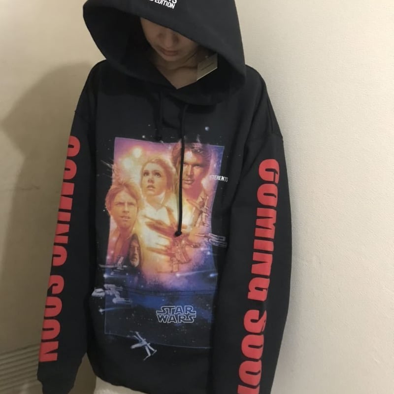 VETEMENTS × STAR WARS  パーカー　sサイズ