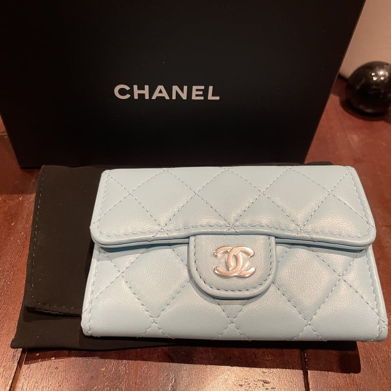 希少カラーCHANEL シャネル クラシック フラップ カードケース 名刺