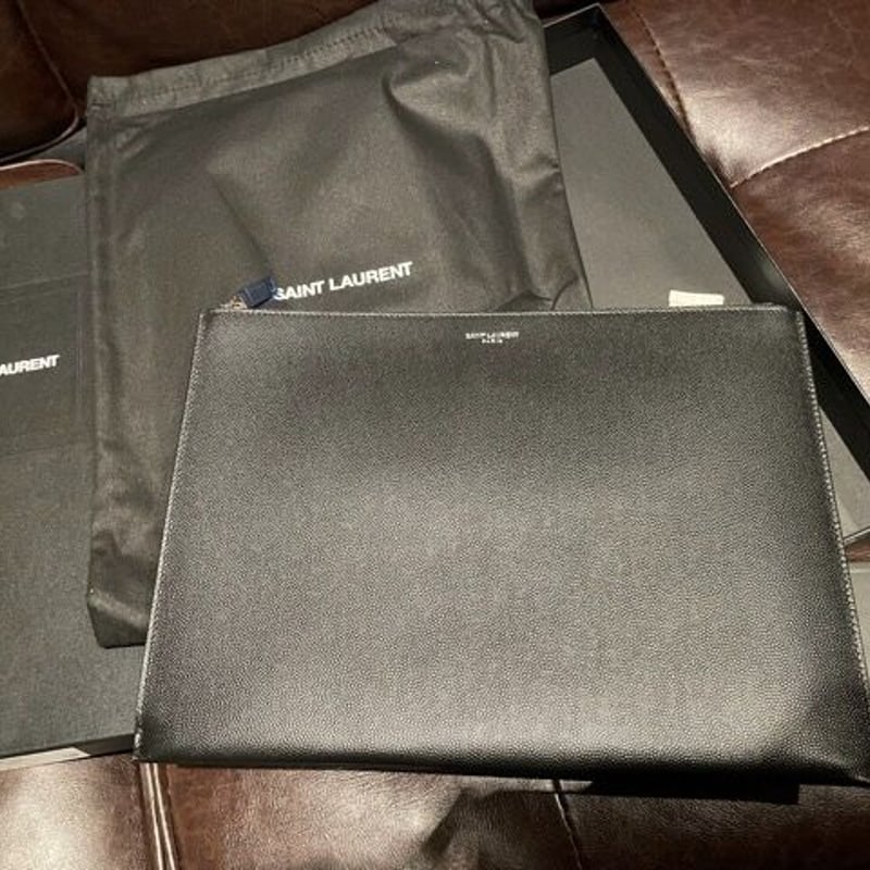 新品☆SAINT LAURENT サンローラン クラッチバッグ ポーチ タブレット