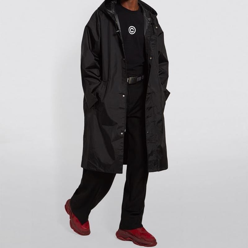 VETEMENTS ヴェトモン 17AW Logo Printed Long Rain Coat VETEMENTS ヴェトモン 17AW Logo Printed Long Rain Coat