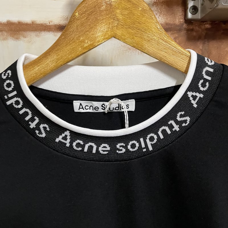 新品 ACNE STUDIOS アクネ ストゥディオス ネックブランドロゴ ロゴ