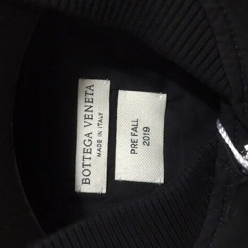 新品】定価の30%OFF！ BALENCIAGA白パーカー/タグ付き新品未使用