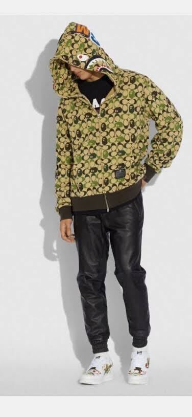 正規品　A BATHING APE × COACH パーカー 貴重XLサイズ新品☆A BATHING APE × Coach アベイシングエイプ
