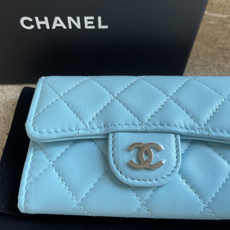 希少カラーCHANEL シャネル クラシック フラップ カードケース 希少カラーCHANEL シャネル クラシック フラップ カードケース