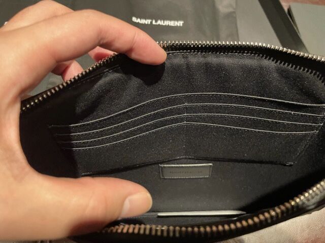 新品☆SAINT LAURENT サンローラン クラッチバッグ ポーチ タブレット