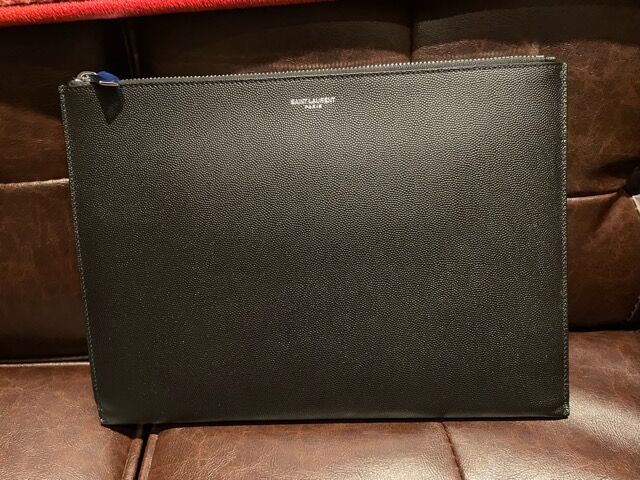 新品☆SAINT LAURENT サンローラン クラッチバッグ ポーチ タブレット