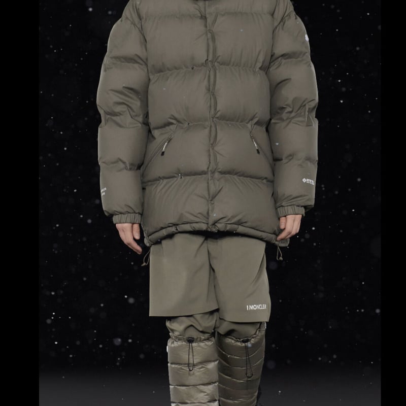 即完売☆正規品☆MONCLER GENIUS 4 HYKE モンクレール x ハイク