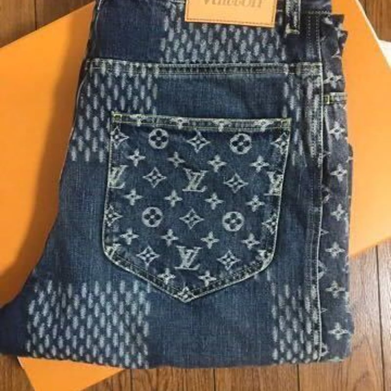 LV ヴィンテージ 柄 のポケットデニムです