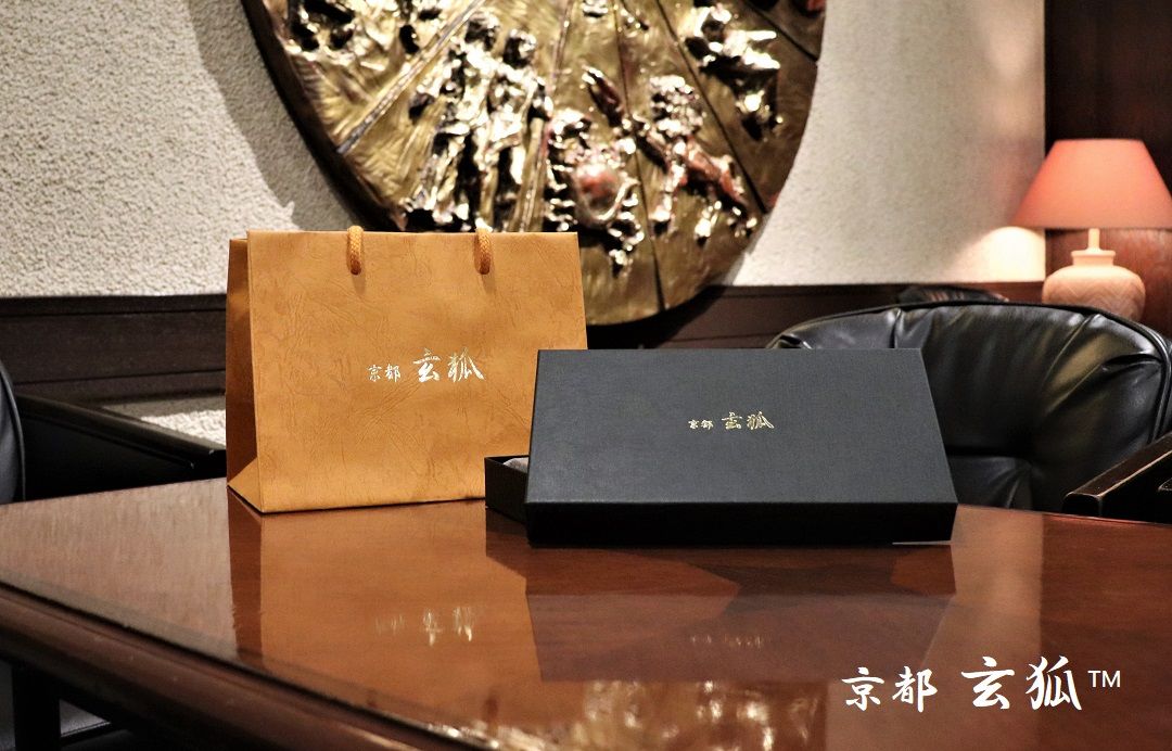 【新品・希少】オークリー マネークリップウォレット Oakley - マネークリップ 財布 本革 OAKLEYの通販 by エムクリ's