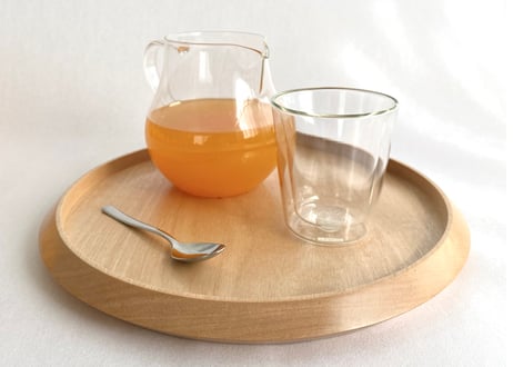 お盆 / serving tray