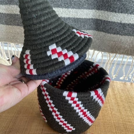モロッコ　ベルベル　バスケット　蓋付き