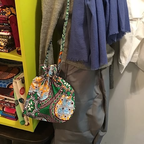 アフリカンバティック　巾着バッグ