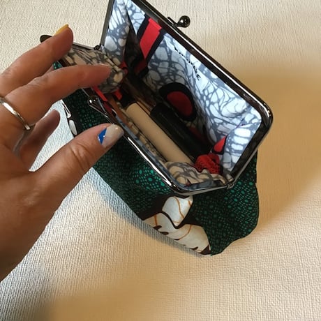 ガマ口　マチ付き