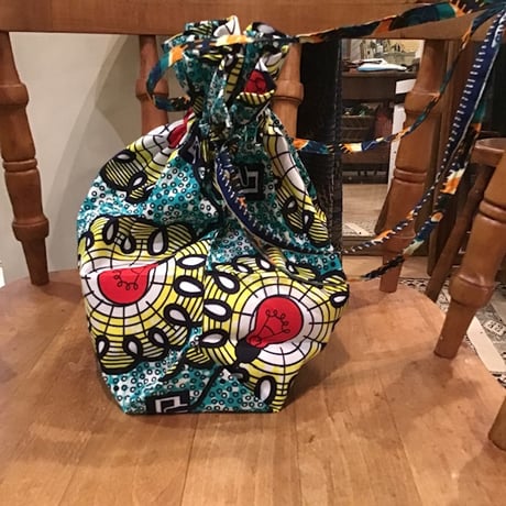 アフリカンバティック　巾着バッグ