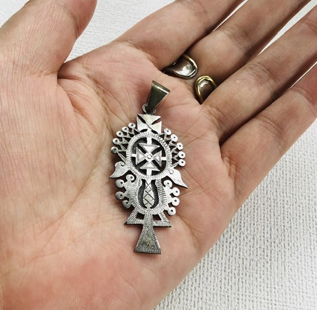 アンティーク　エチオピア　コプト　クリスチャンクロス　　シルバーペンダント アンティーク エチオピア コプト クリスチャンクロス コイン
