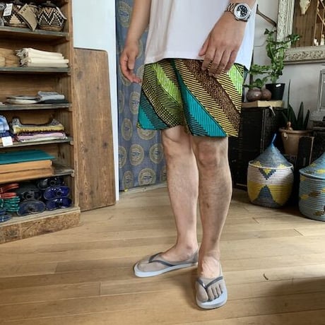 ショートパンツ