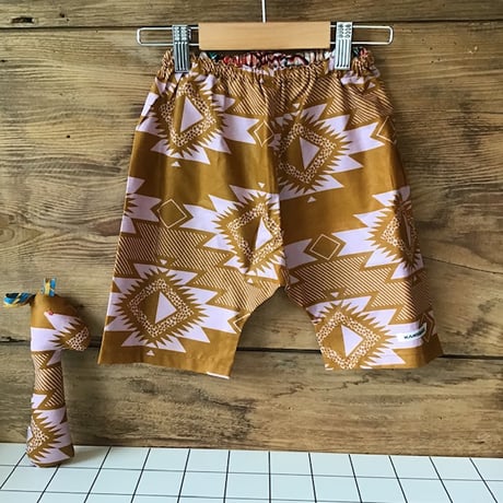ガラガラ付き　キッズパンツ　2〜3歳用　(身長約100cm)