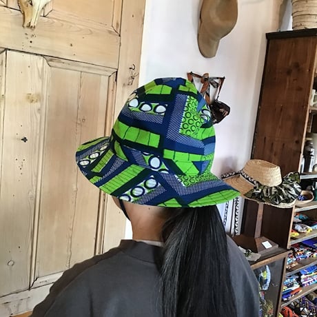 アフリカンバティック　メトロハット　顎紐付き