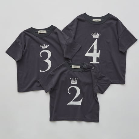 【eLfinFolk】 Number Tee for Birthday（charcoal）