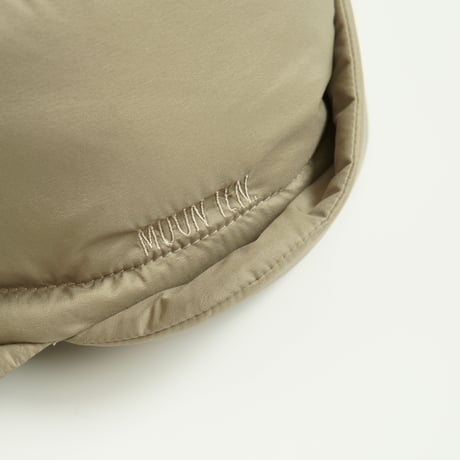 last one!oyster（【MOUN TEN.】ear muffs puffcap（black・khaki・oyster）