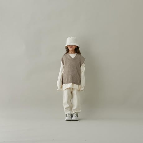 【MOUN TEN.】wide taperd jeans(/ecurサイズ110・125・140・0）