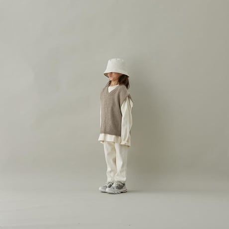 【MOUN TEN.】wide taperd jeans(/ecurサイズ110・125・140・0）