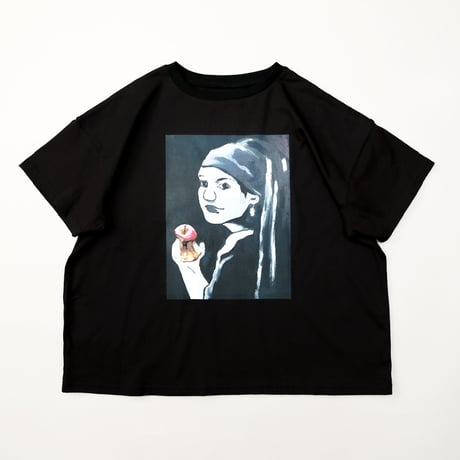 【michirico】 Girl nibbling apple T（ブラック/bigF）