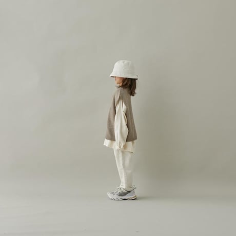 【MOUN TEN.】wide taperd jeans(/ecurサイズ110・125・140・0）