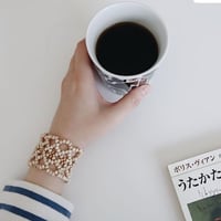 ナチュラルウッドビーズのバングル flower lace